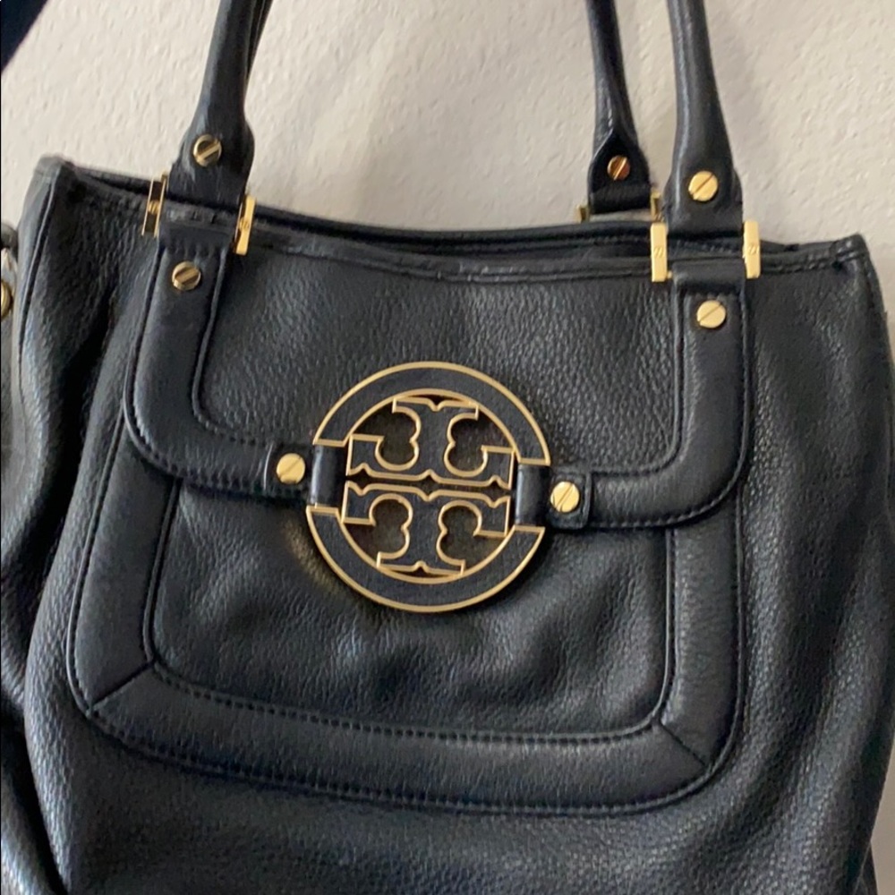 Tory Burch Cross body!